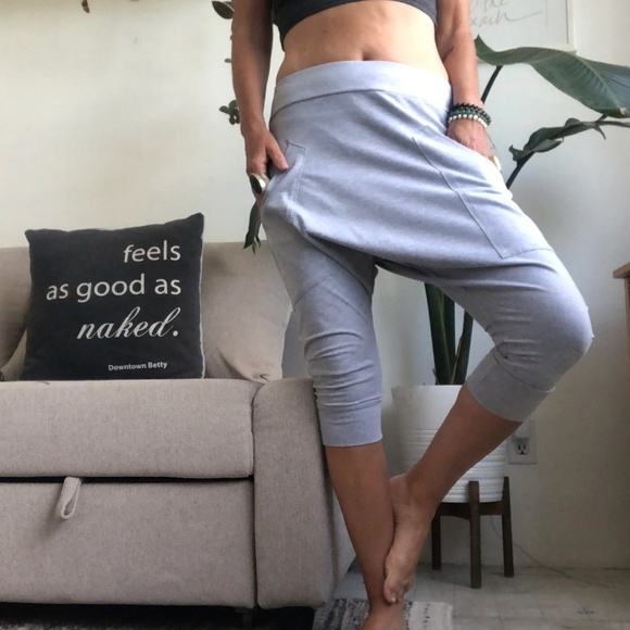 Downtown Betty Drop Crotch Dhotti Pant in Black *Like New* Size XS NWOT - Picture 3 of 4